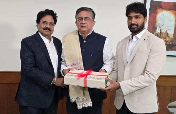 NSE India MD launches Telugu edition of book ‘Stithapragya’